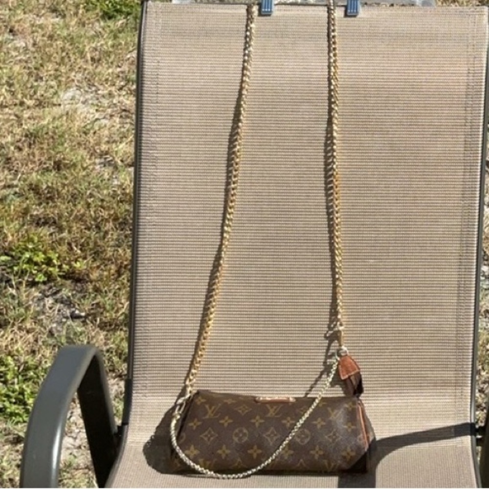 Louis Vuitton Eva clutch LV monogram bag - Picture 2 of 16